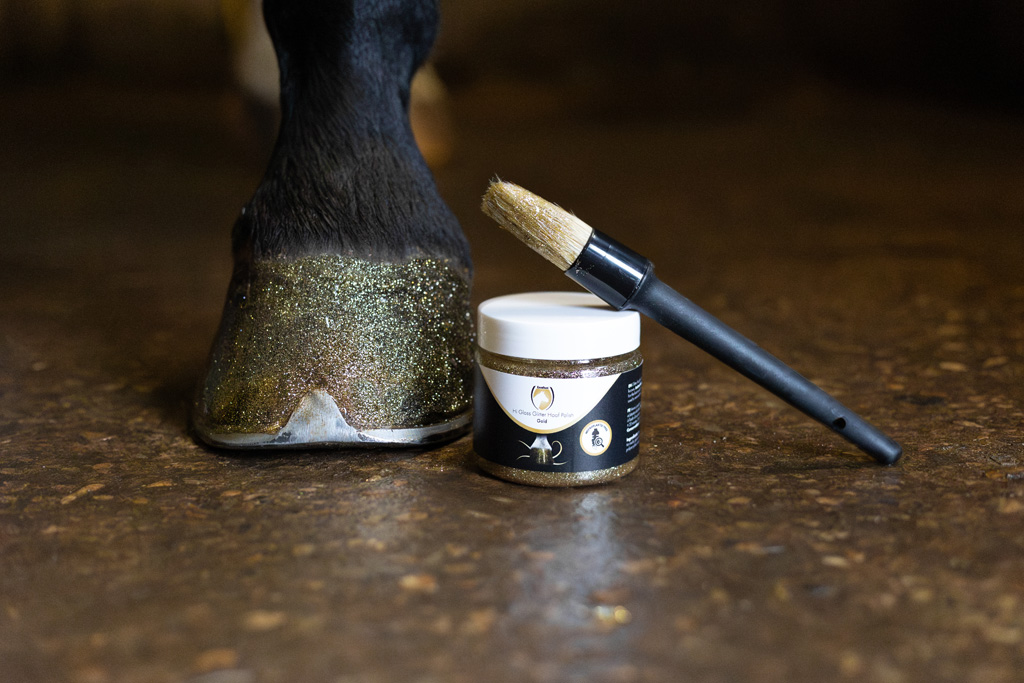 Excellent Horse Hi Gloss Glitter Hoof Polish Silver 150 ml