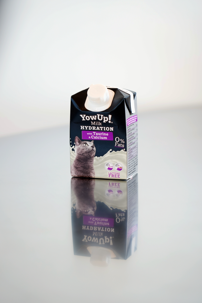 YowUp Milk Hydration Cats